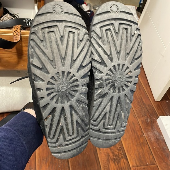 ugg neumel lace up boots - Picture 4 of 5